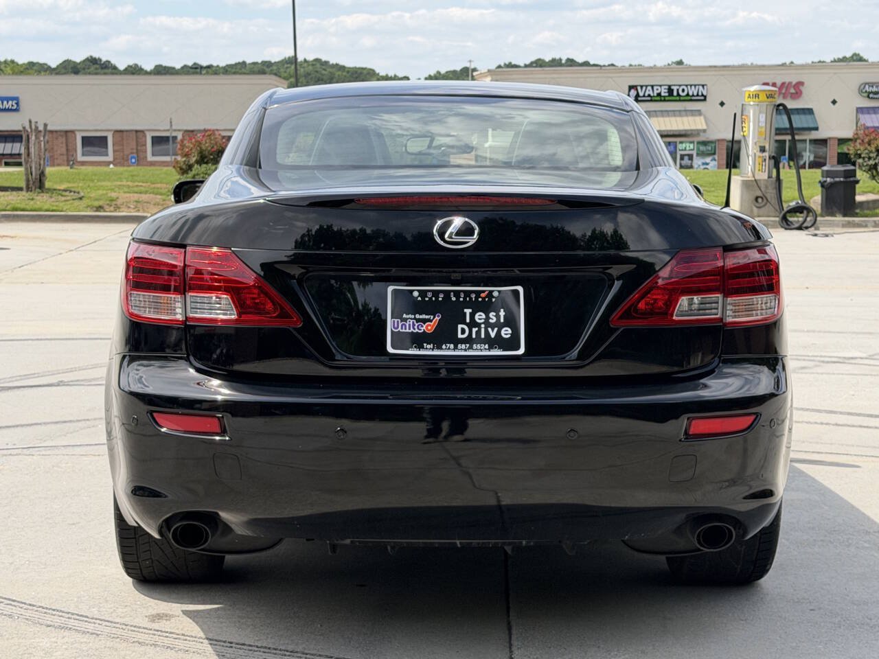 Used 2011 Lexus IS 250C w/ Luxury Pkg RWD image 17