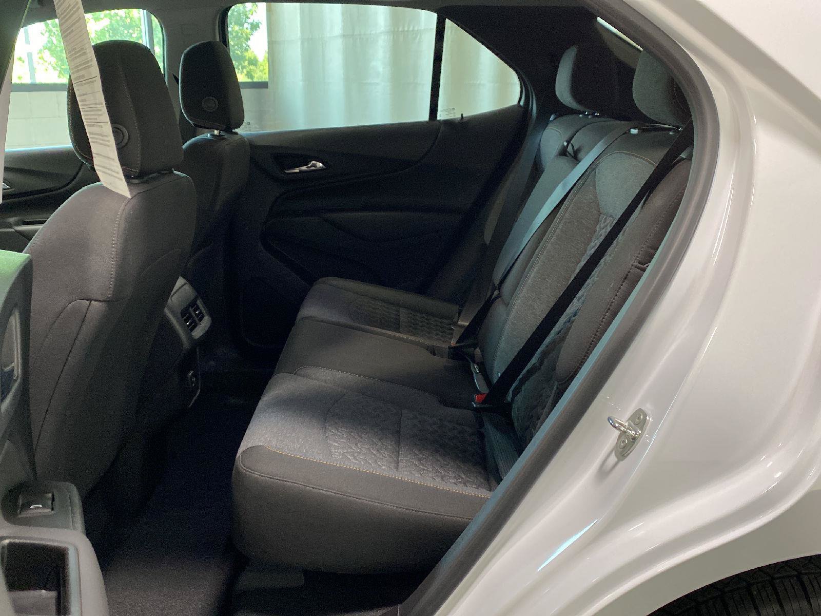 Used 2023 Chevrolet Equinox LT AWD/4WD image 18