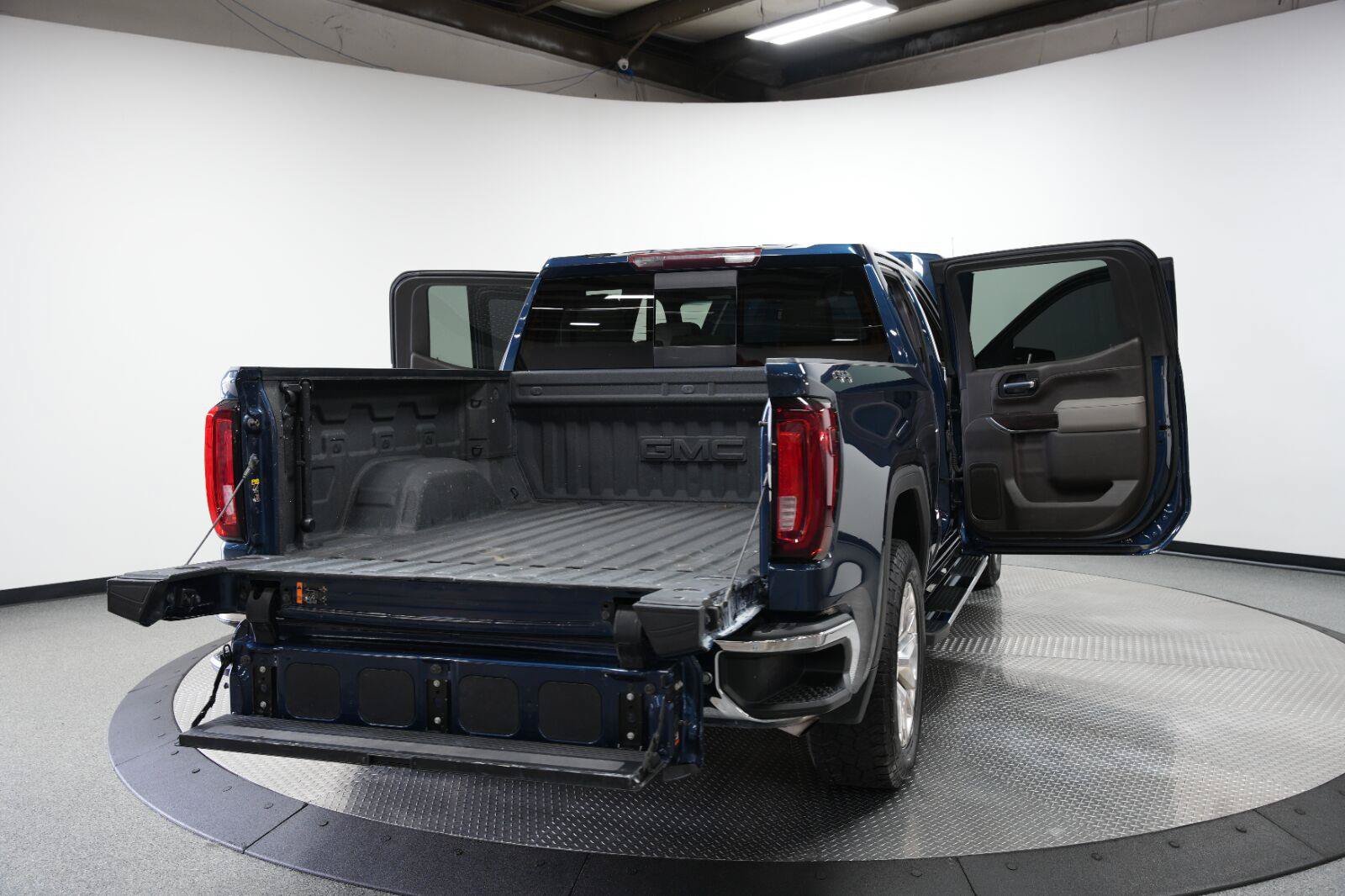 Certified 2021 GMC Sierra 1500 SLT AWD/4WD image 13
