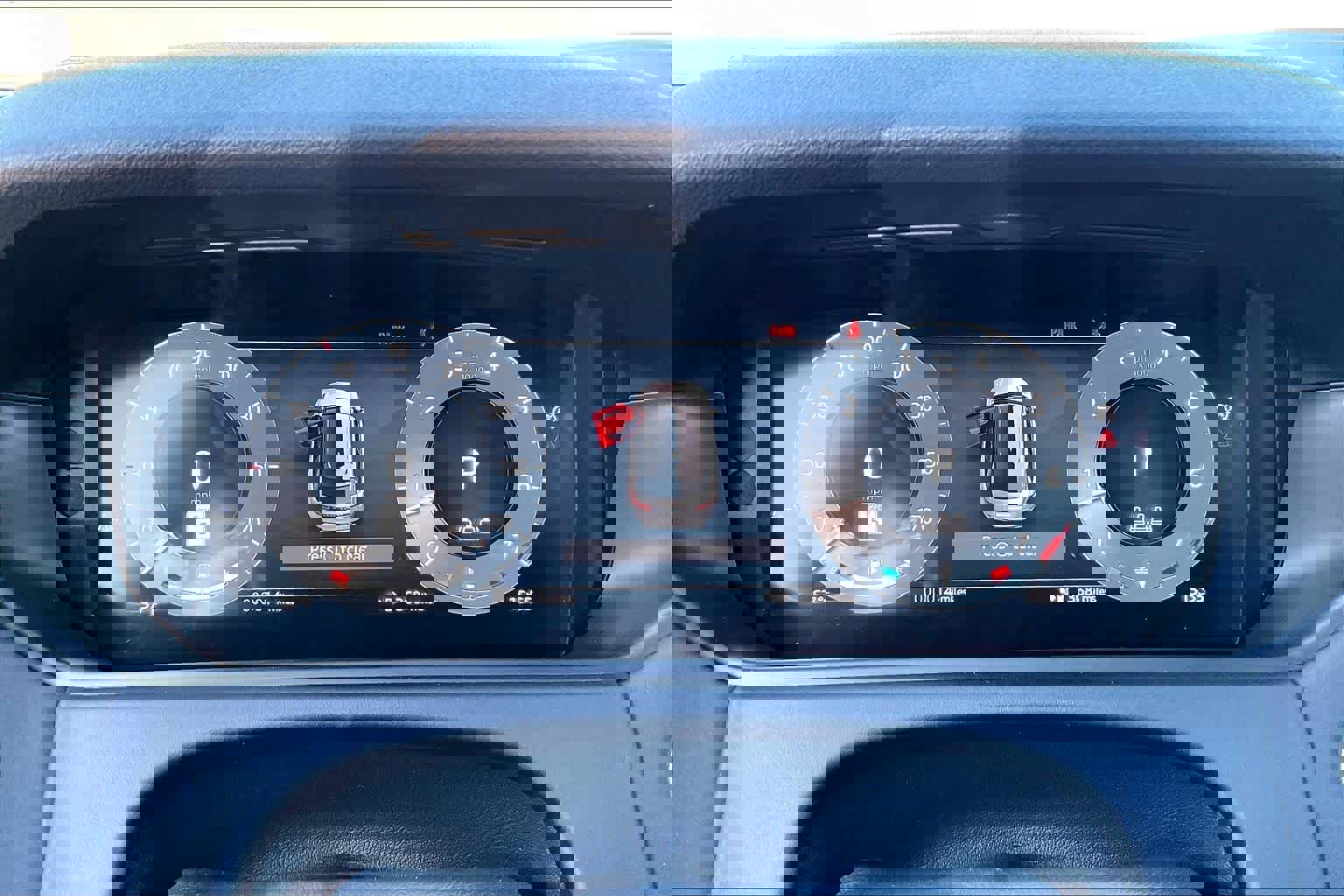 New 2026 Land Rover Range Rover Velar S image 19