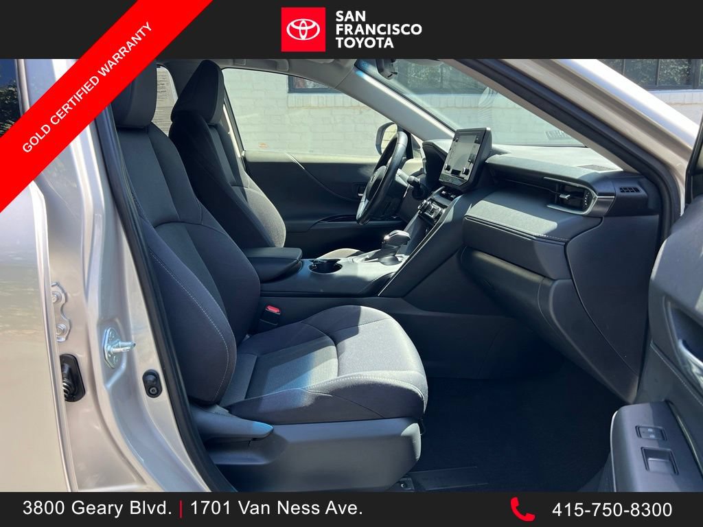 Certified 2021 Toyota Venza LE AWD/4WD image 20