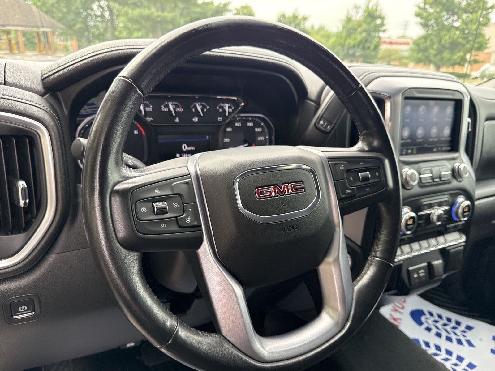 Used 2020 GMC Sierra 1500 SLE w/ SLE Value Package AWD/4WD image 15