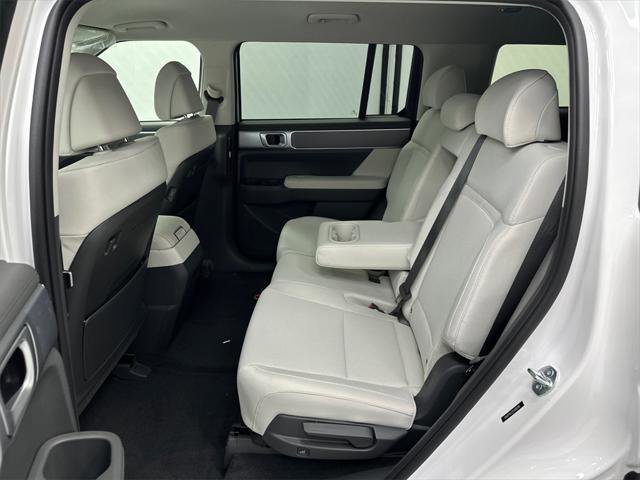 New 2026 Hyundai Santa Fe SE image 21