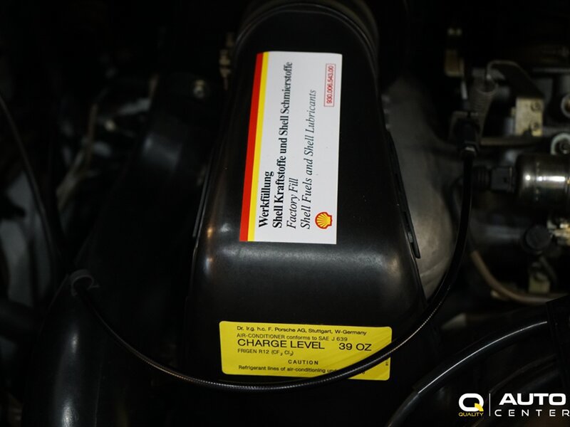 Used 1987 Porsche 911 Carrera RWD image 44