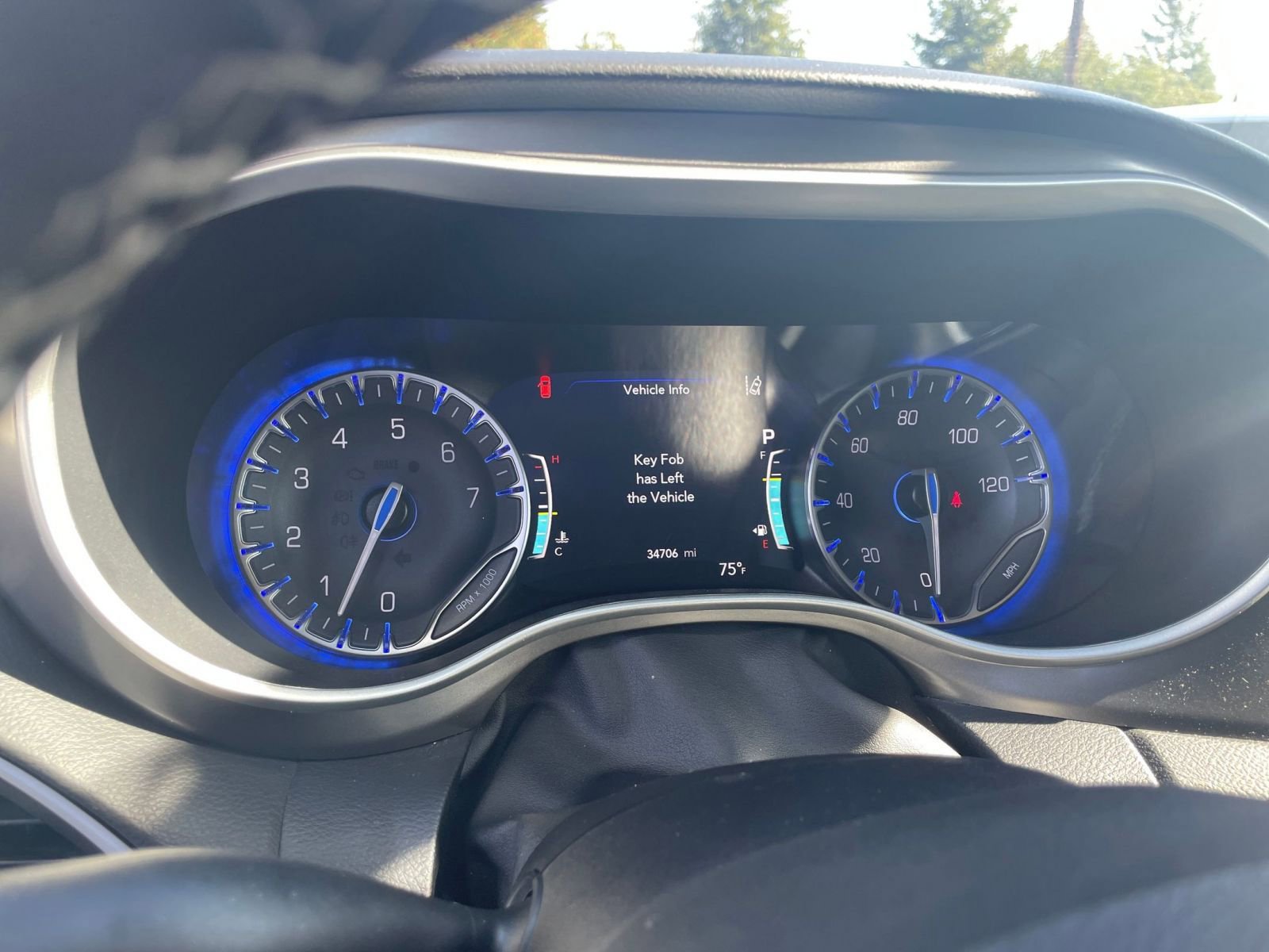 Used 2024 Chrysler Pacifica Touring-L image 37