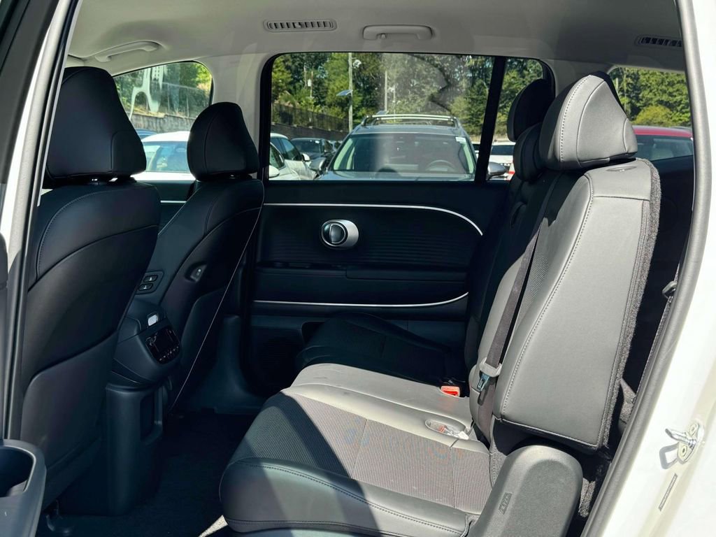 New 2026 Hyundai Ioniq 9 SEL image 11