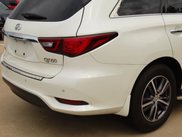 Used 2019 INFINITI QX60 Luxe w/ Essential Package image 10