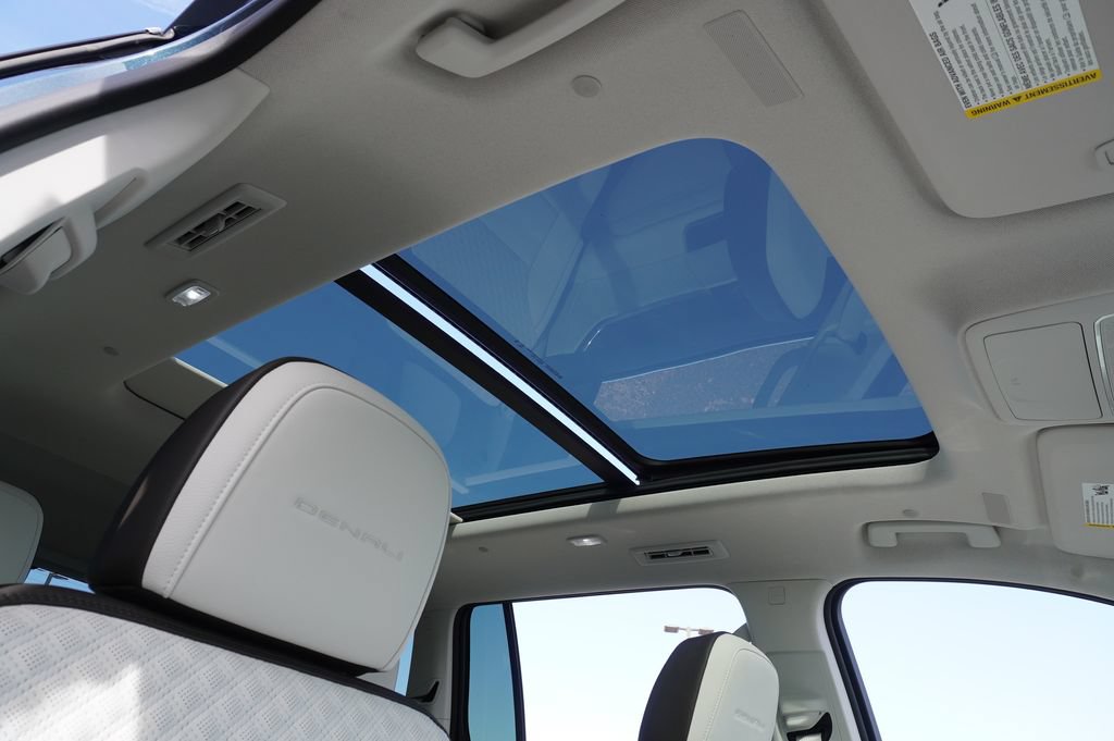 New 2026 GMC Acadia Denali FWD image 16