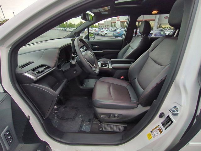 Certified 2025 Toyota Sienna XSE w/ XSE Premium Package AWD/4WD image 8