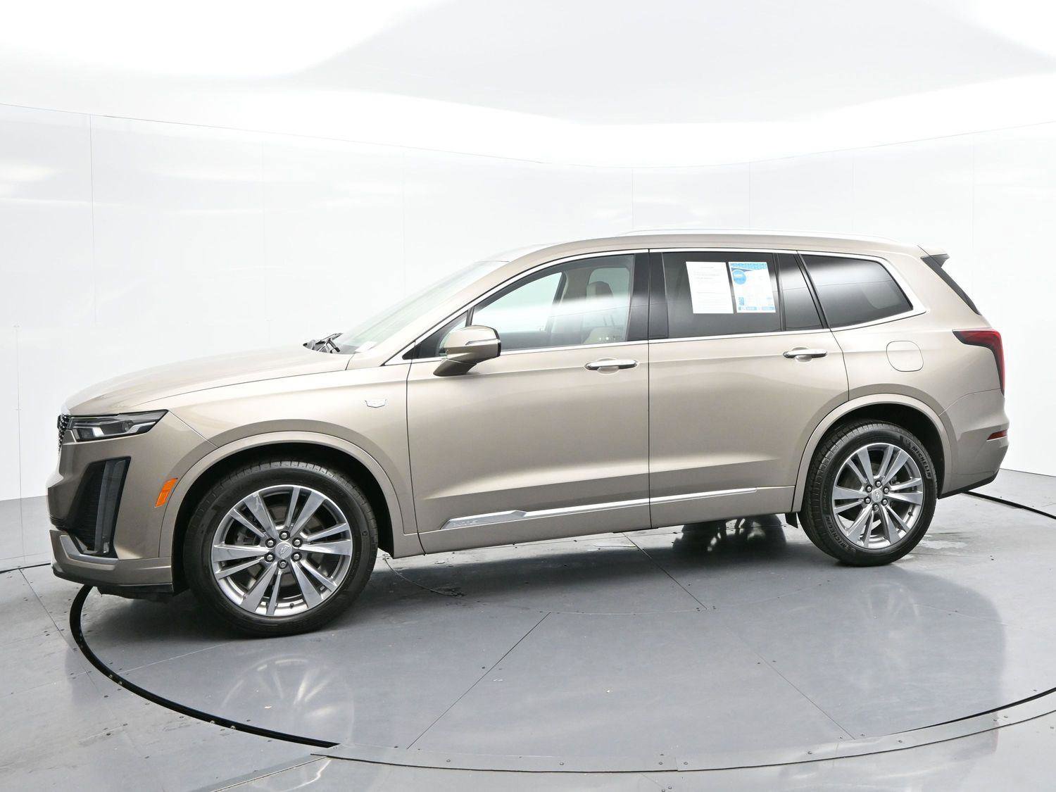 Certified 2022 Cadillac XT6 Premium Luxury image 4