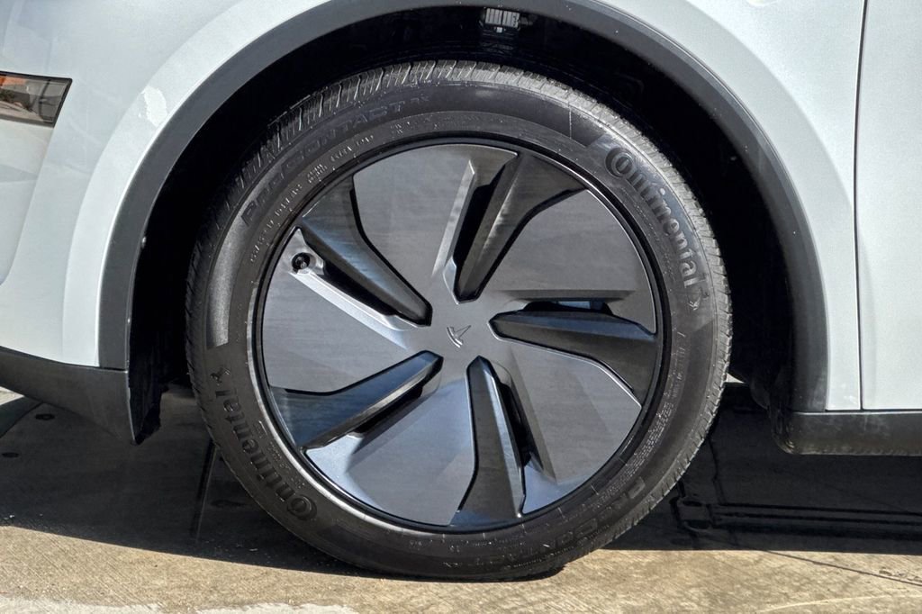 Used 2026 Tesla Model Y Long Range AWD/4WD image 32