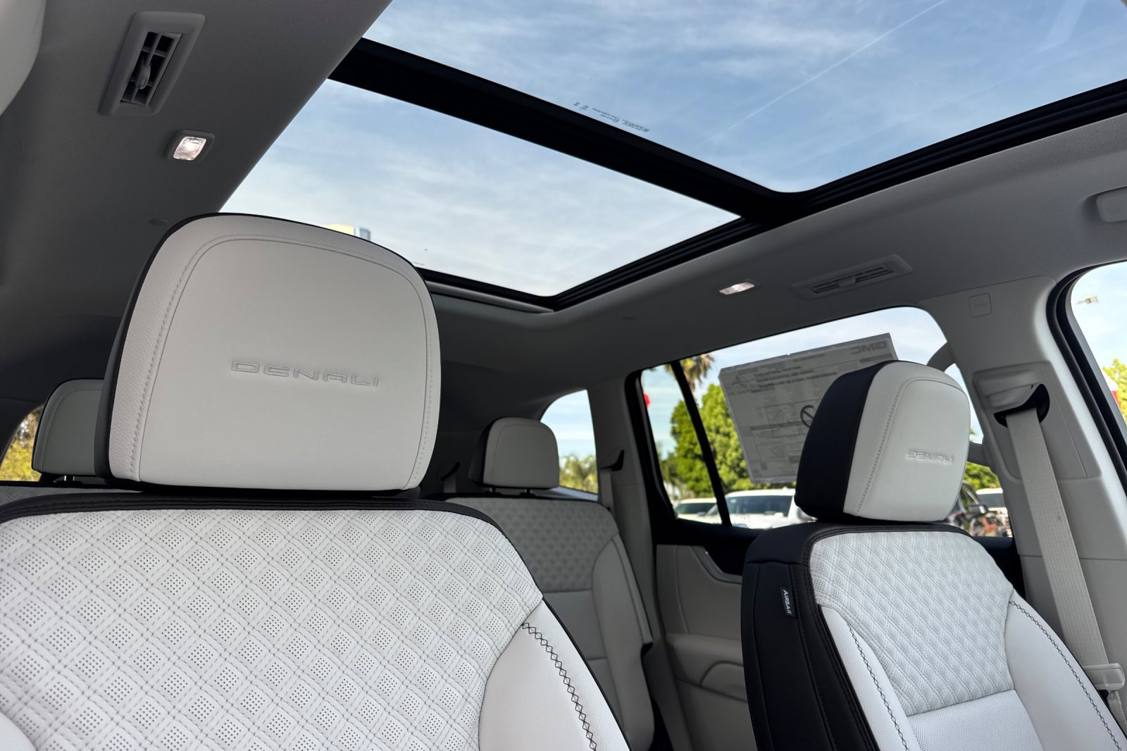 New 2026 GMC Acadia Denali w/ Super Cruise Package image 19