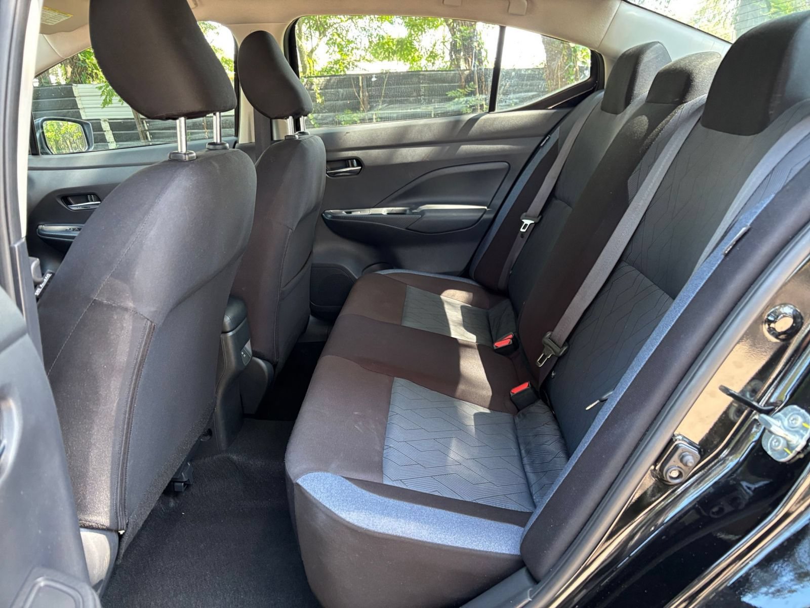 Used 2025 Nissan Versa SV FWD image 37
