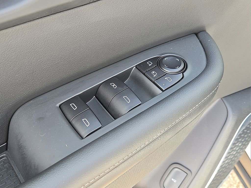 Used 2025 Buick Enclave Preferred image 22