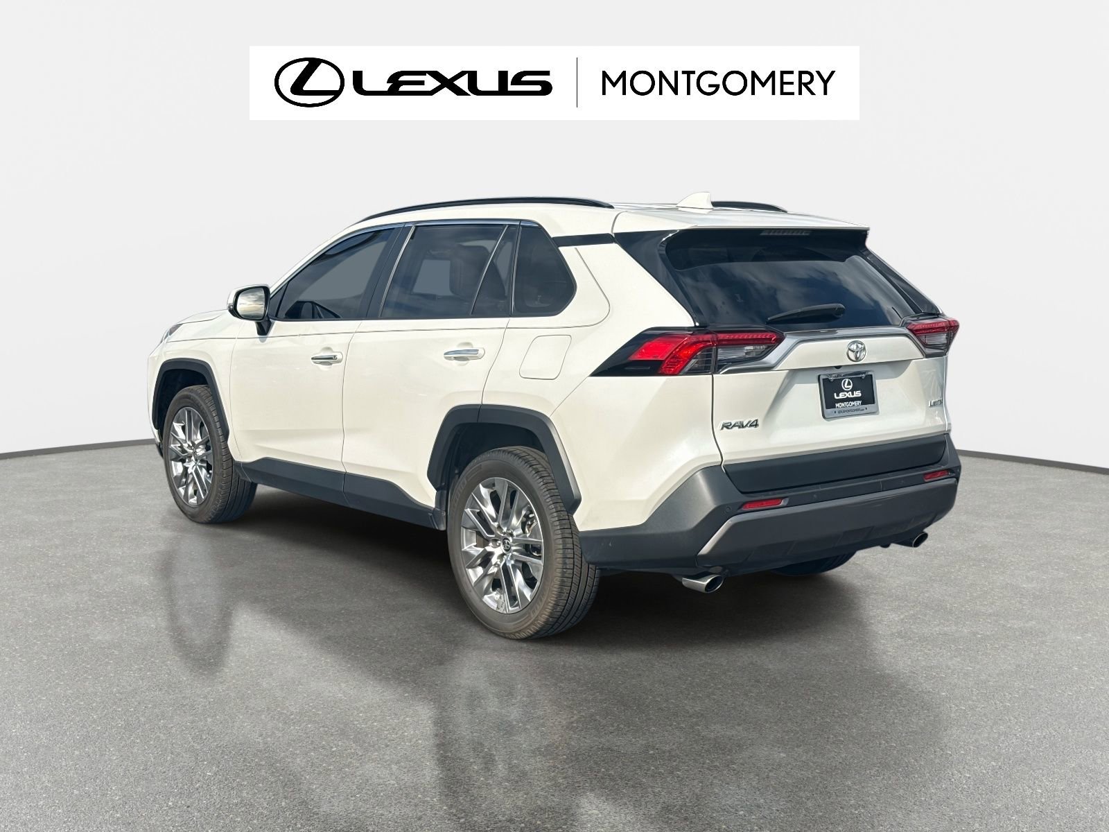 Used 2019 Toyota RAV4 Limited w/ Cold Weather Package image 5