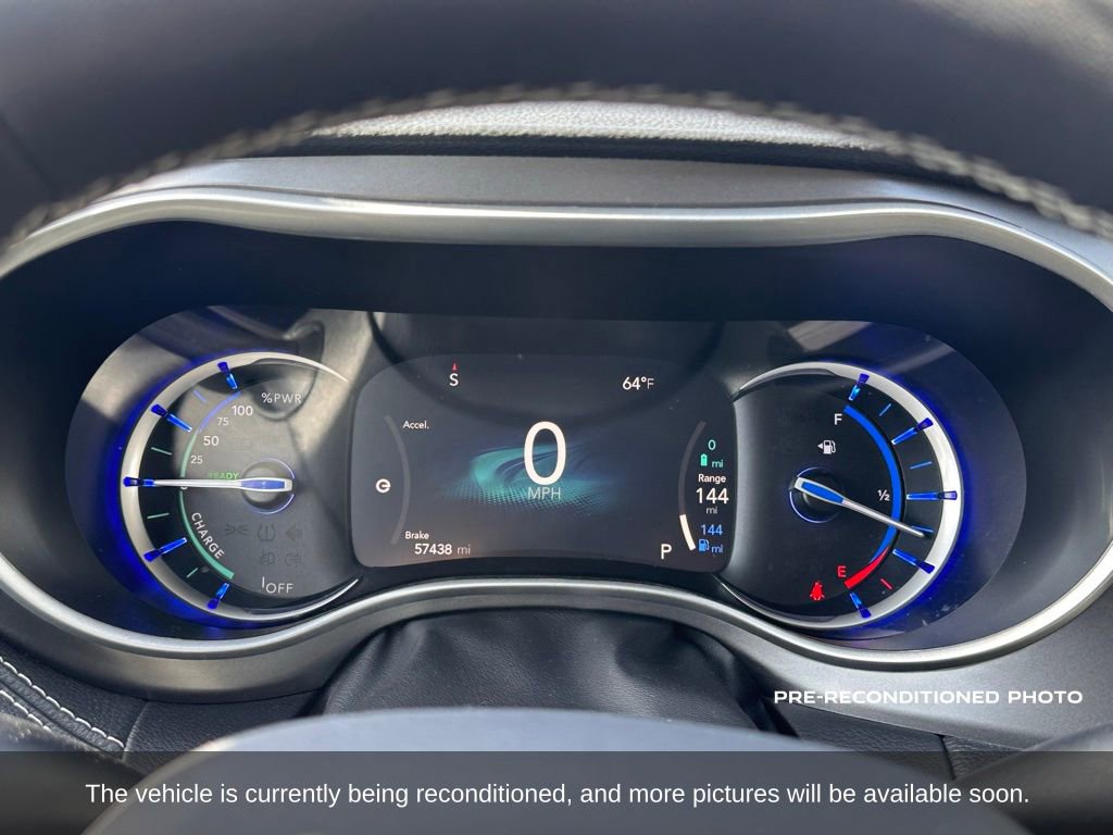 Used 2024 Chrysler Pacifica Select FWD image 19