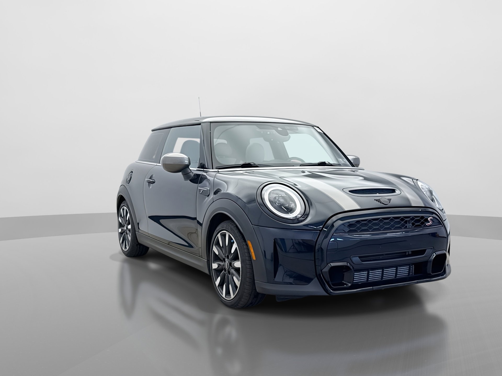 Used 2022 MINI Cooper S image 7