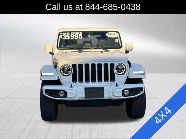 Used 2021 Jeep Wrangler Unlimited Sahara AWD/4WD image 2