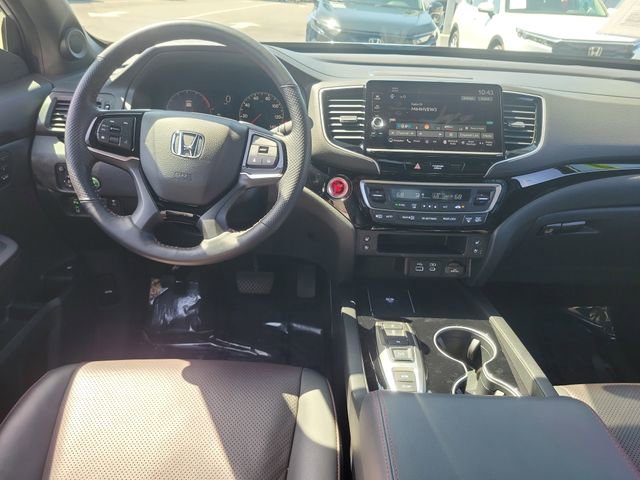 Certified 2025 Honda Ridgeline Black Edition image 9