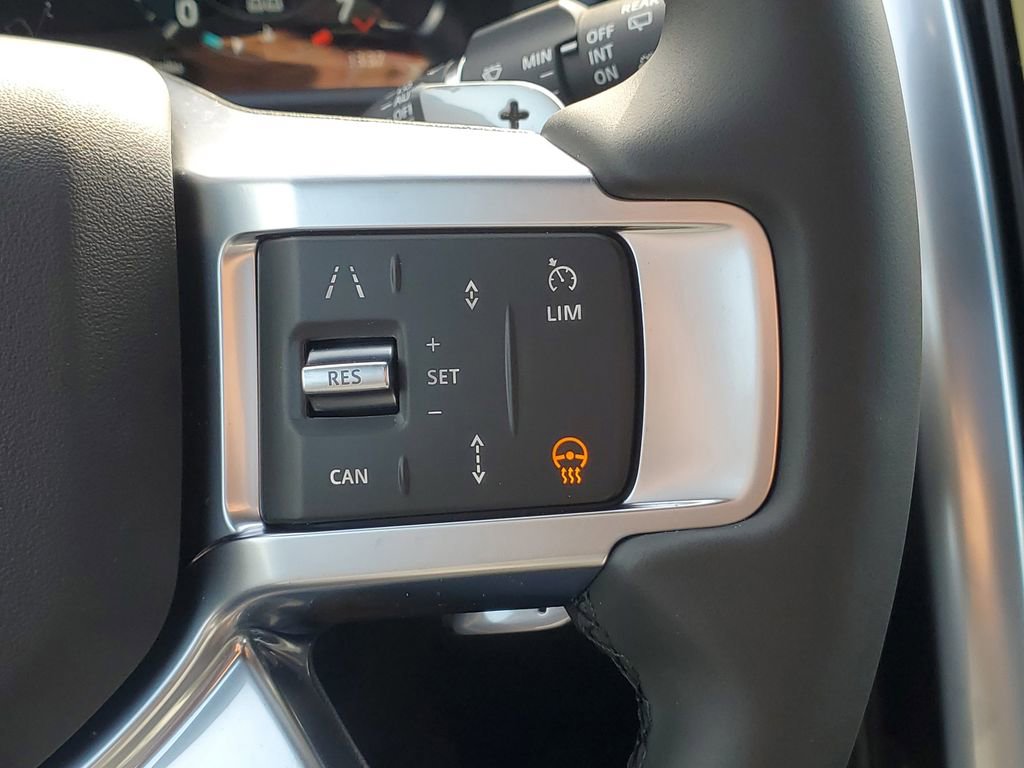 New 2026 Land Rover Discovery S image 18