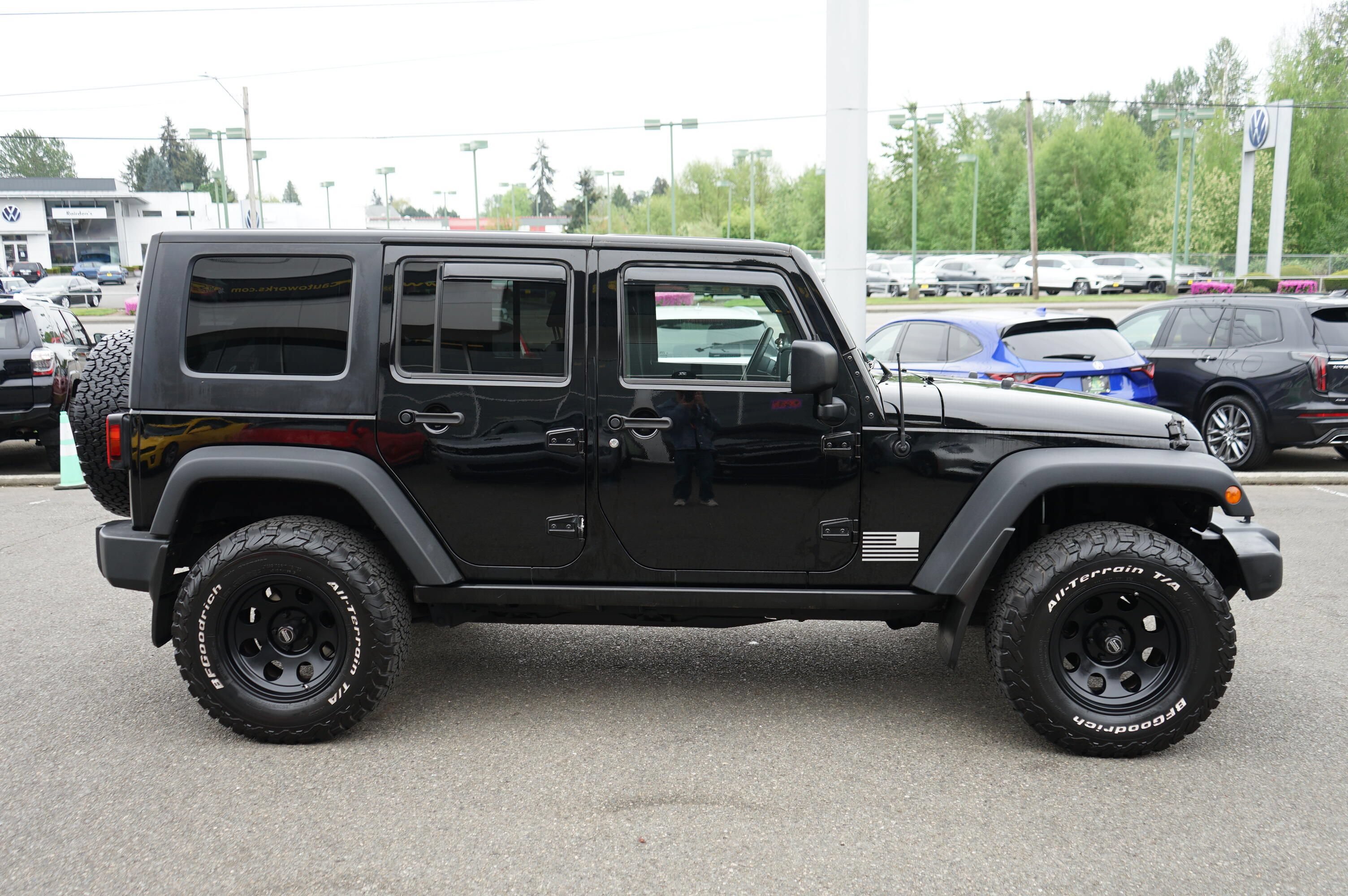 Used 2008 Jeep Wrangler Unlimited Rubicon w/ Dual Top Group AWD/4WD image 6