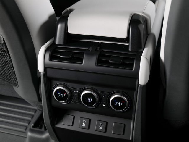 New 2026 Land Rover Defender 110 X-Dynamic SE AWD/4WD image 22