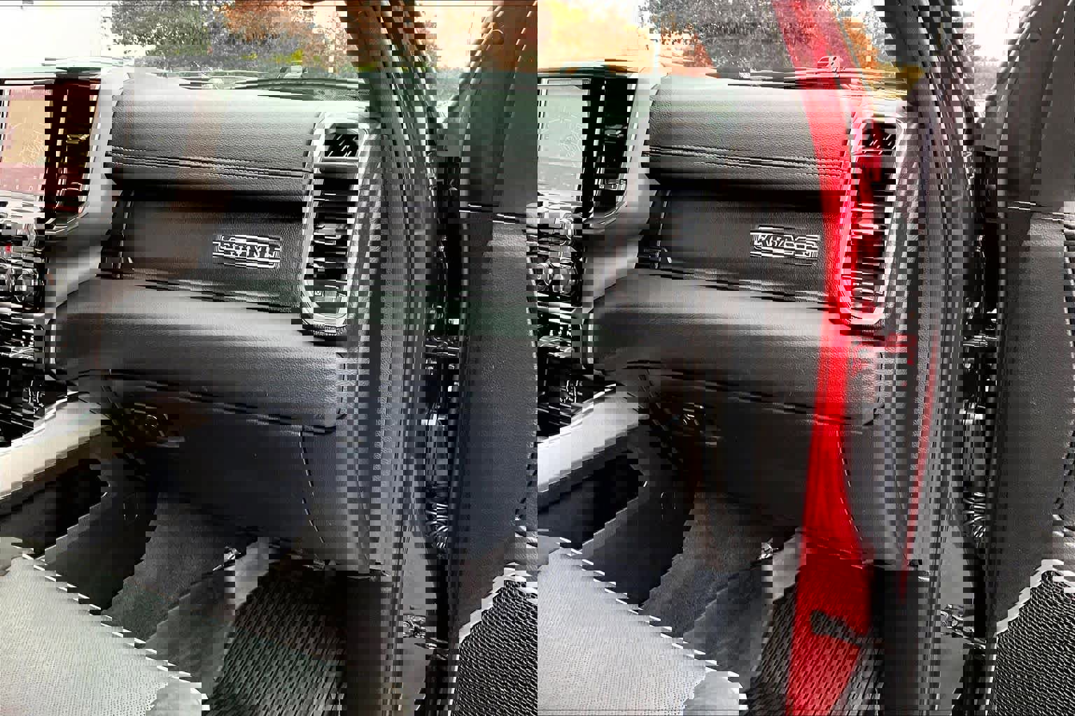 Used 2020 RAM 1500 Laramie w/ Sport Appearance Package image 18