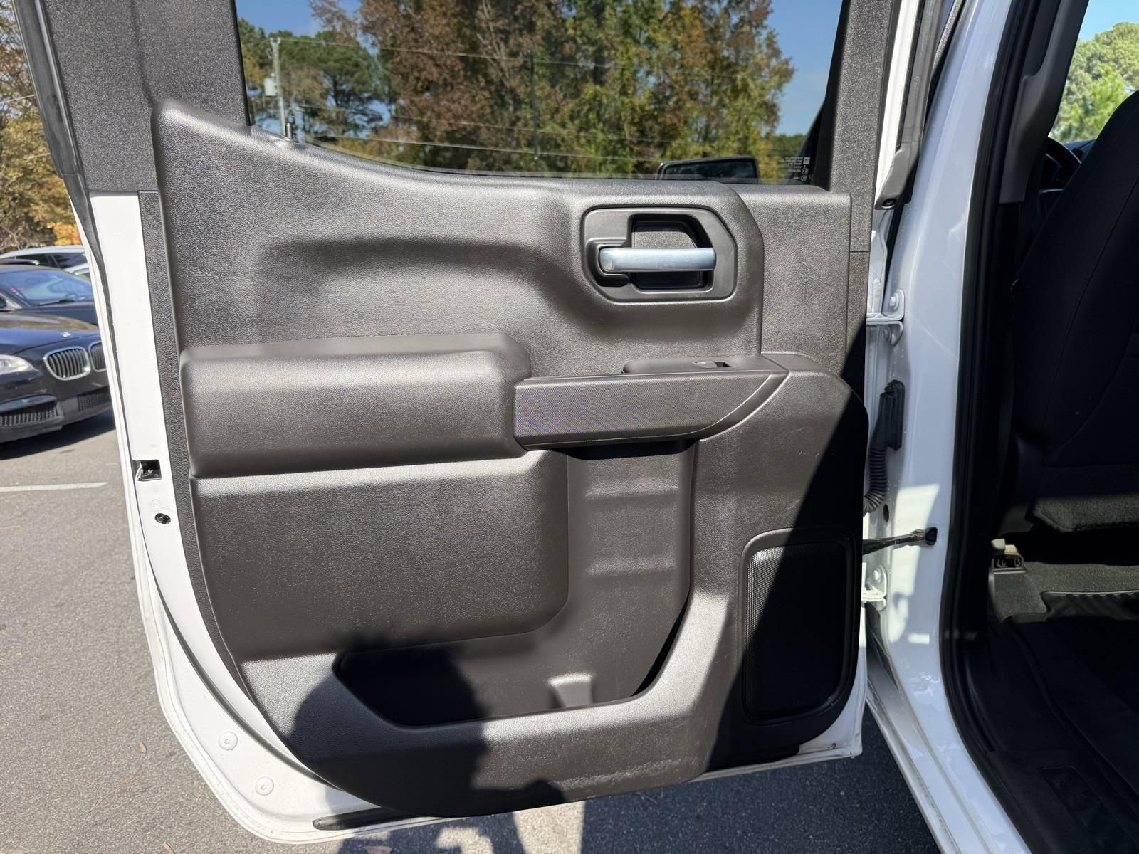 Used 2021 Chevrolet Silverado 1500 LT image 27