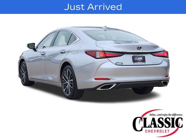 Used 2025 Lexus ES 350 w/ Premium Package FWD image 4