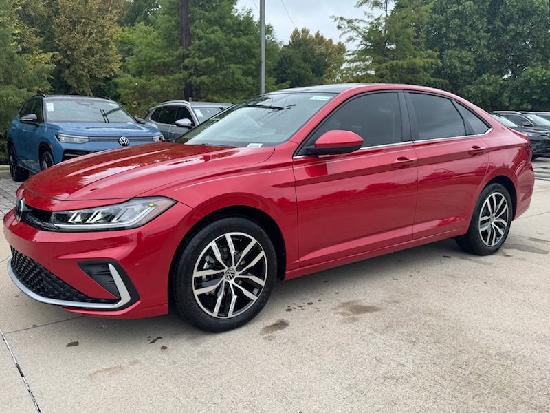 New 2026 Volkswagen Jetta SE FWD image 2