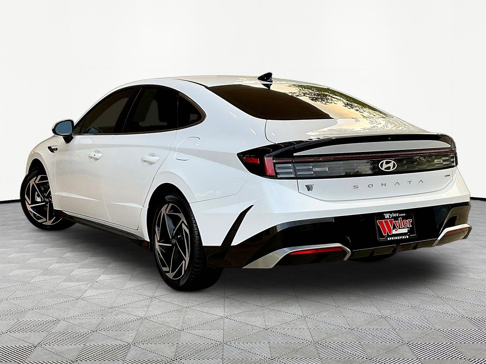 Used 2026 Hyundai Sonata SEL AWD/4WD image 4