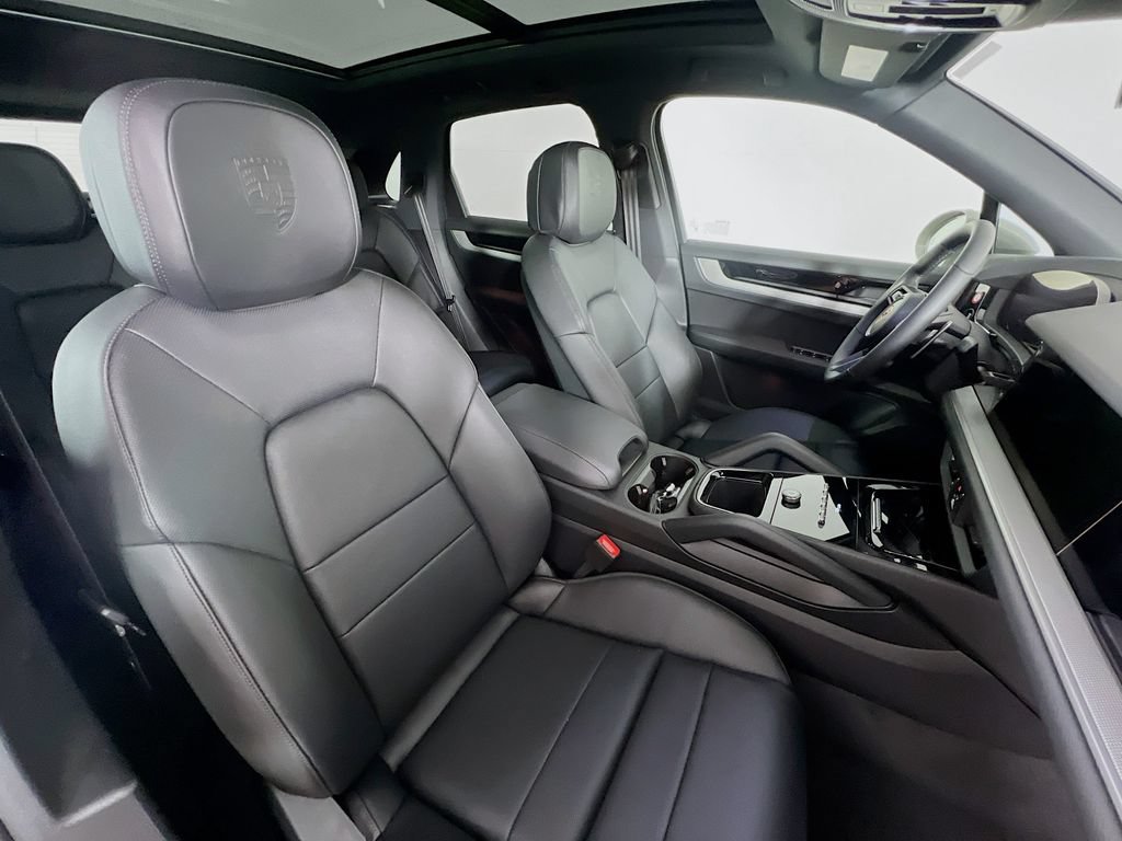 New 2026 Porsche Cayenne S AWD/4WD image 30