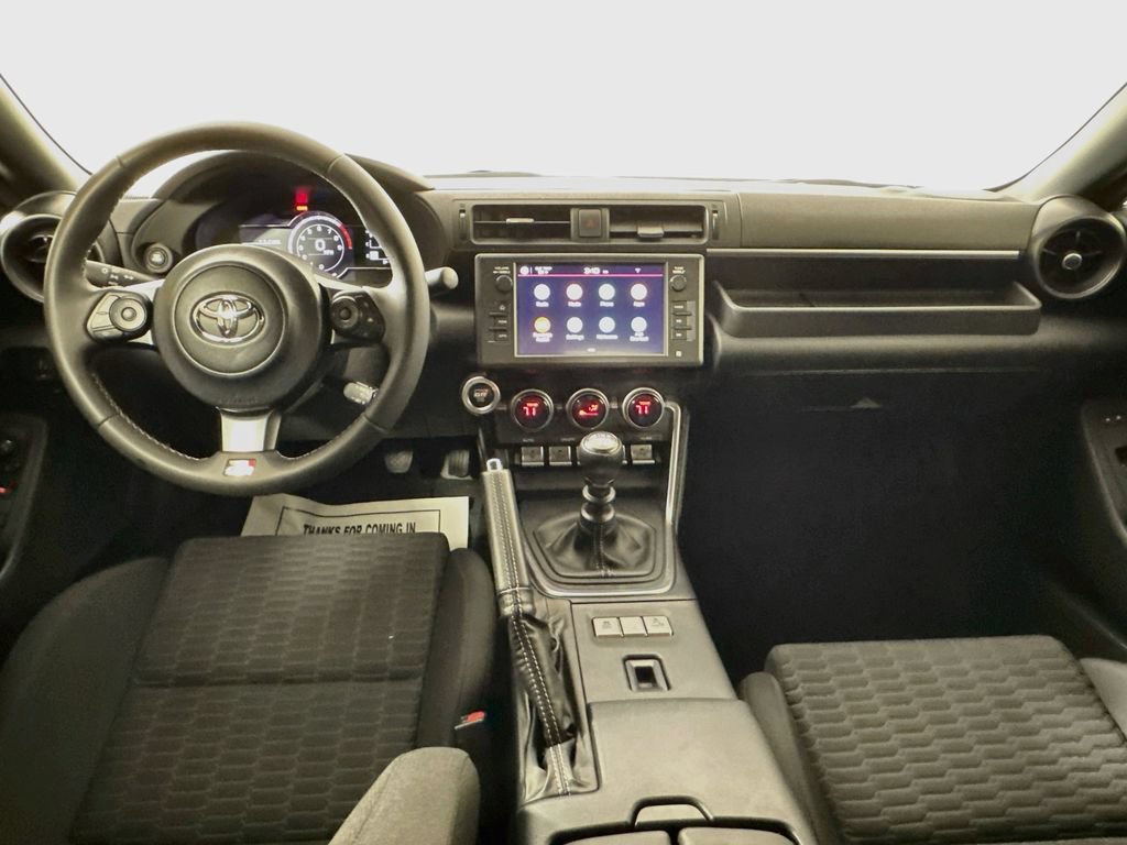 Used 2024 Toyota GR86 RWD image 25