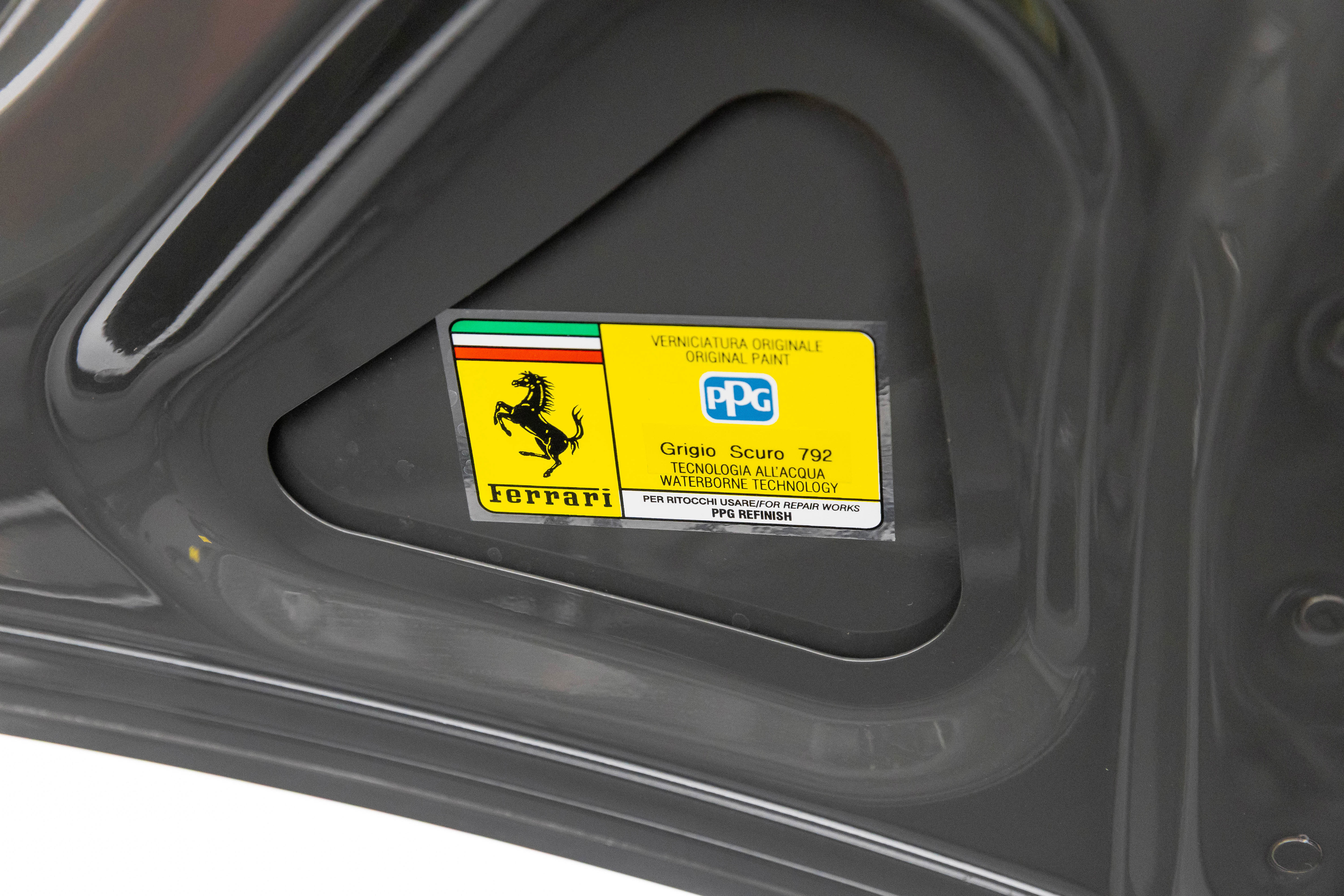 Certified 2025 Ferrari Roma Spider RWD image 46