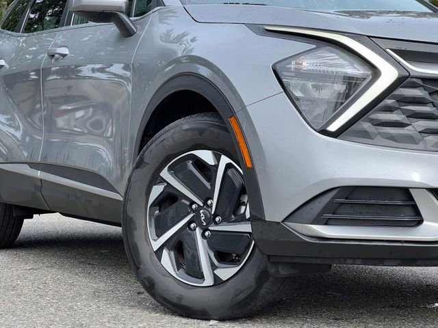 Certified 2023 Kia Sportage LX image 2