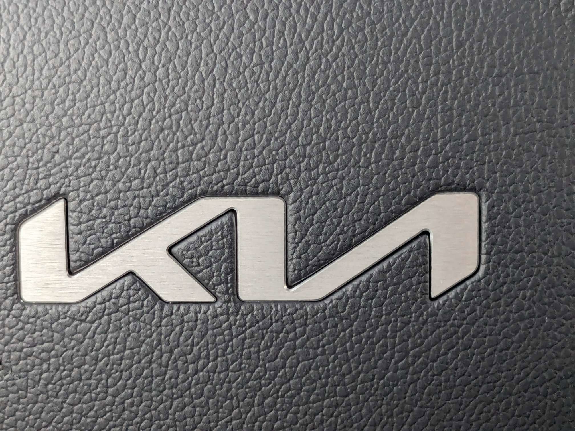 Certified 2026 Kia Carnival EX FWD image 37