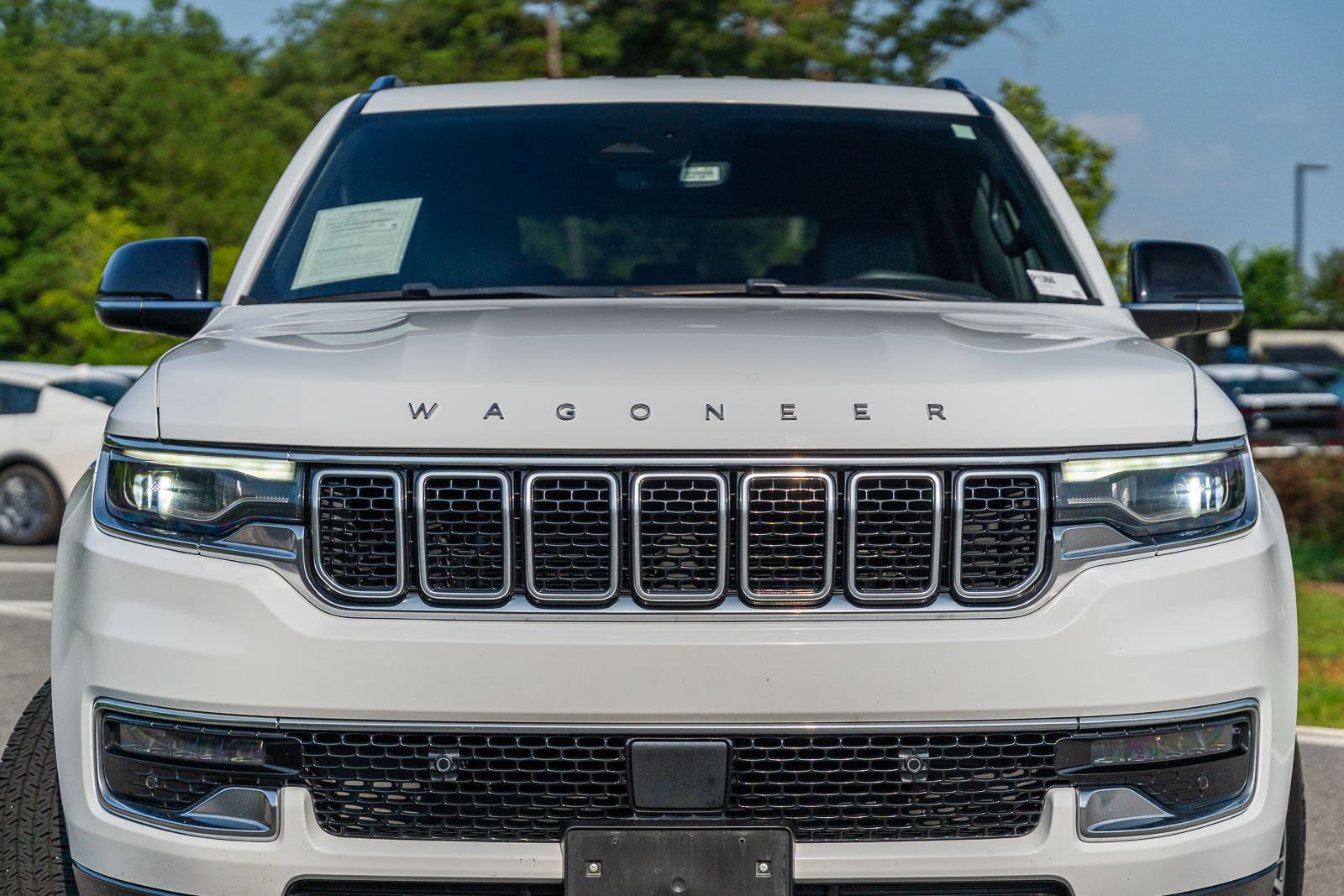 Used 2024 Jeep Wagoneer Series II w/ Flexible Seating Group RWD image 2