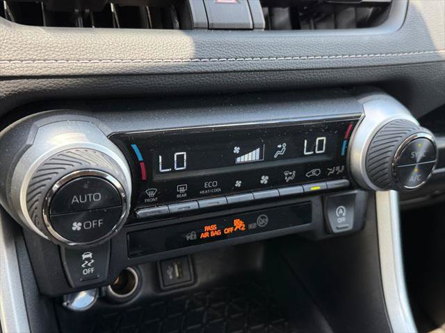Certified 2025 Toyota RAV4 XLE FWD image 34