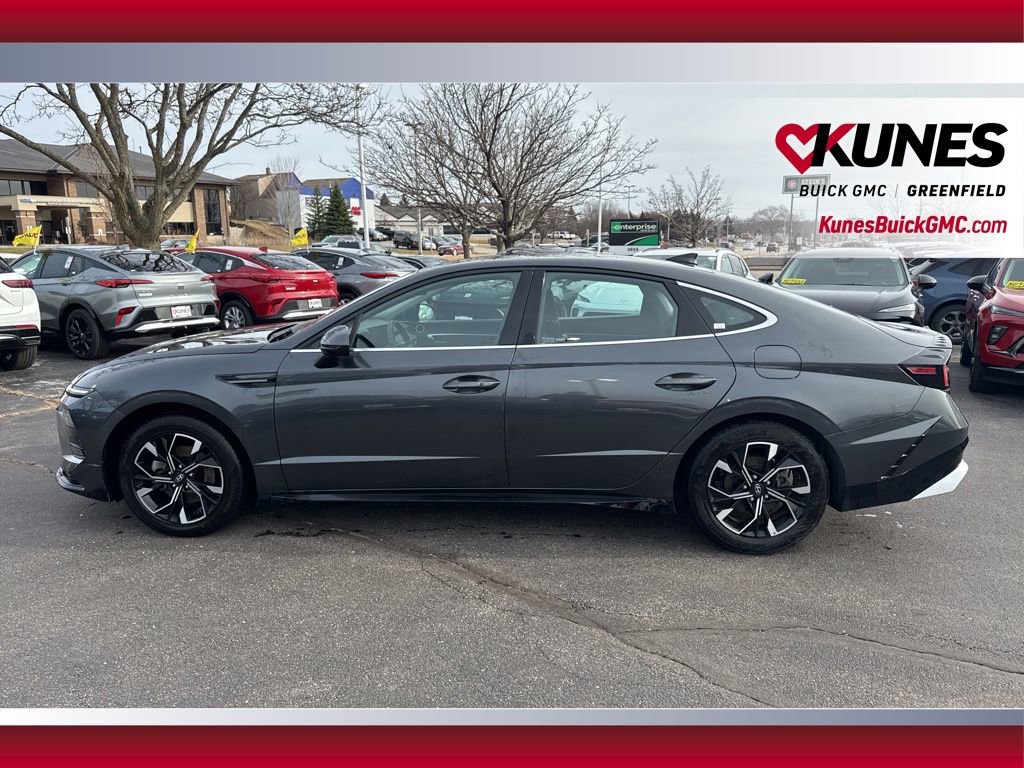Used 2025 Hyundai Sonata SEL FWD image 9