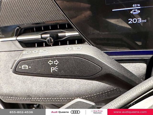 Used 2025 Audi S6 e-tron Premium Plus w/ Premium Plus AWD/4WD image 32