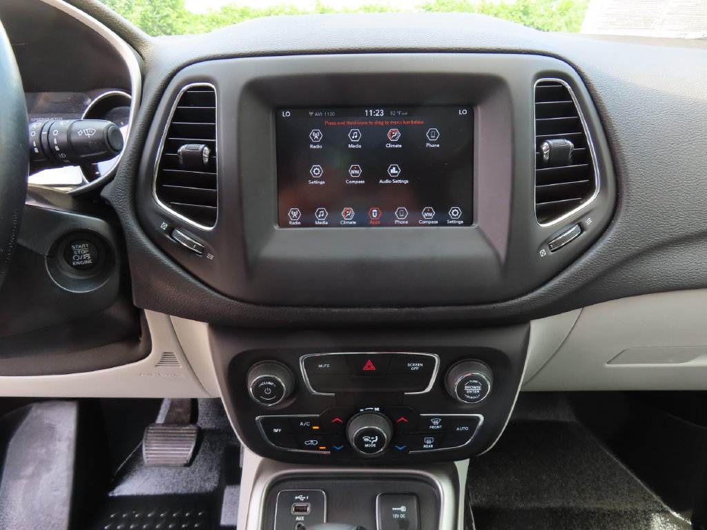 Used 2019 Jeep Compass Latitude w/ Popular Equipment Group FWD image 19