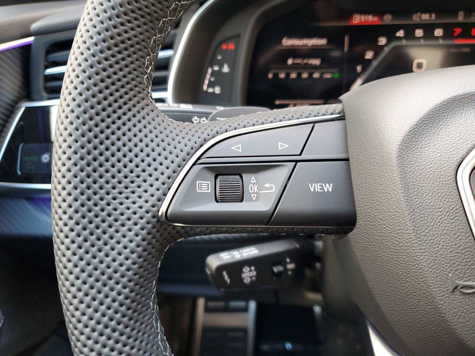 Certified 2025 Audi SQ8 Premium Plus image 17