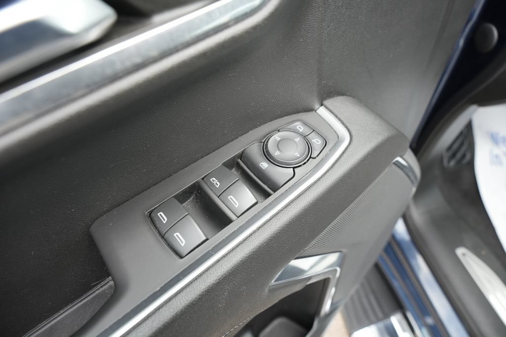 Used 2023 Chevrolet Silverado 1500 LT AWD/4WD image 21