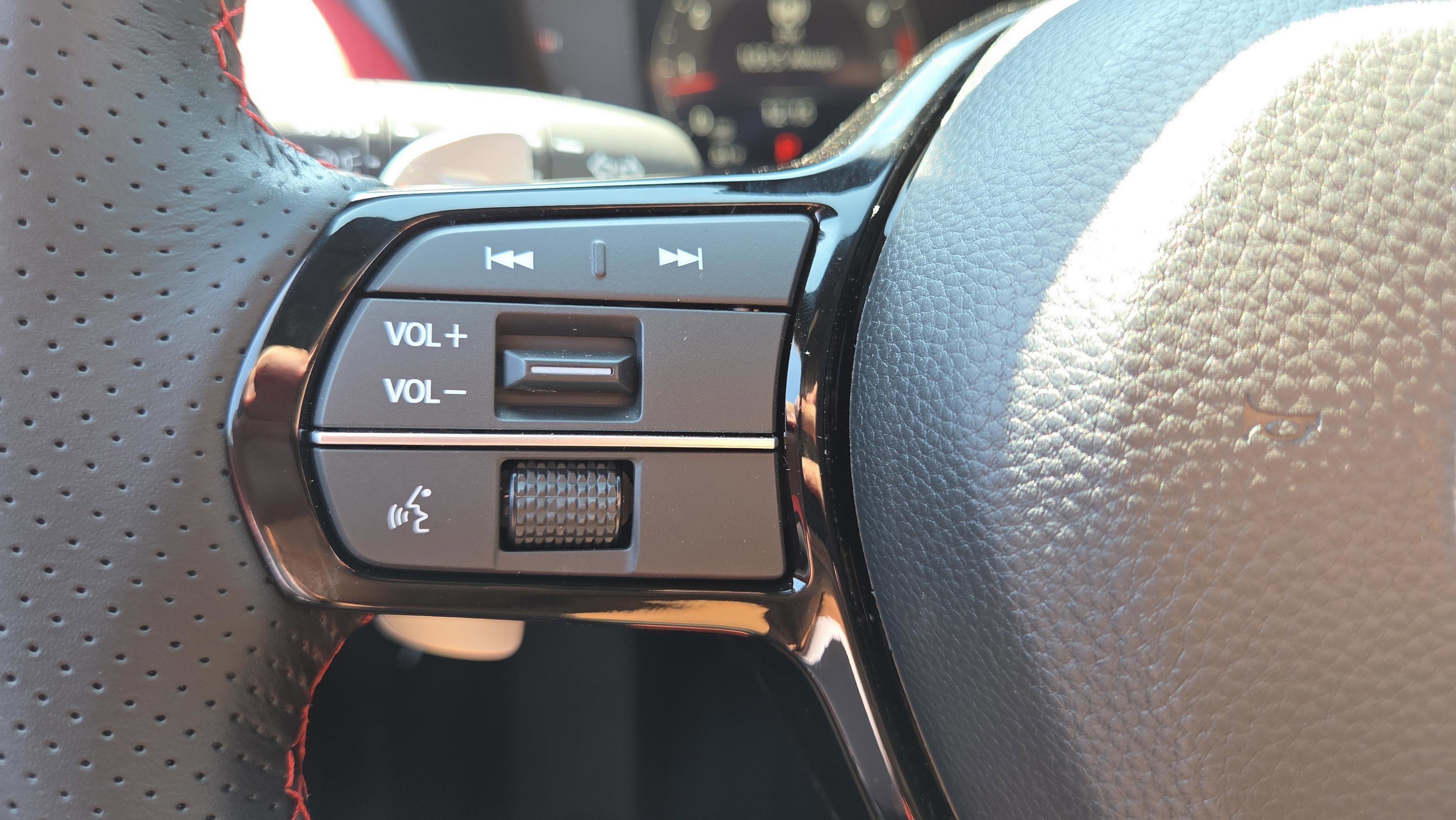 New 2026 Acura ADX A-Spec image 27