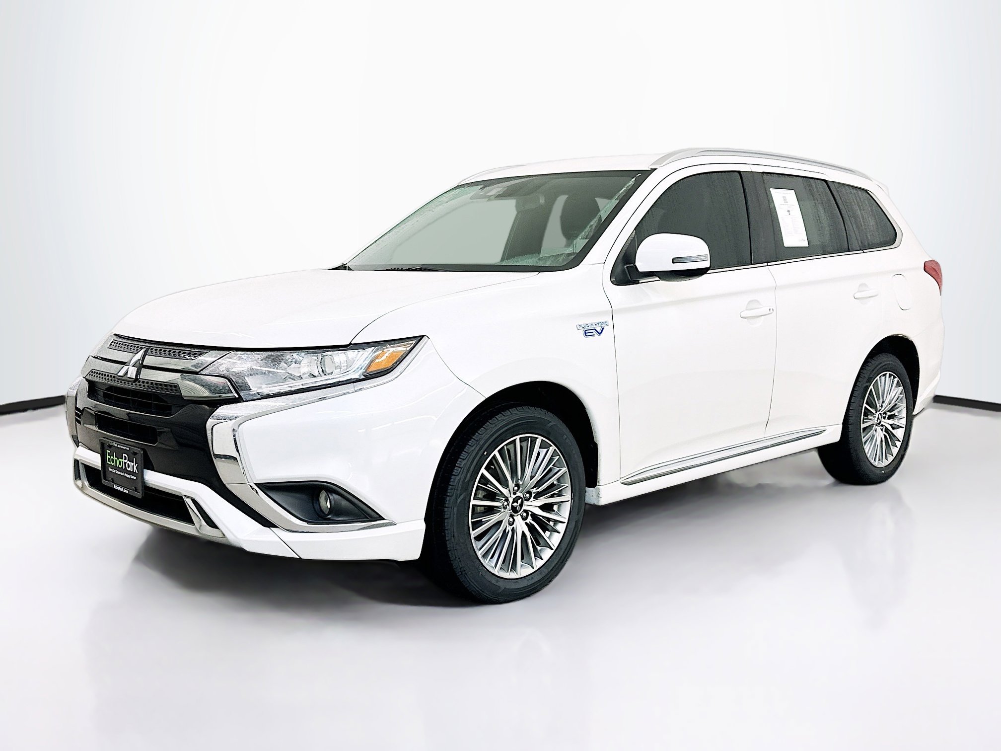 Used 2020 Mitsubishi Outlander SEL image 3