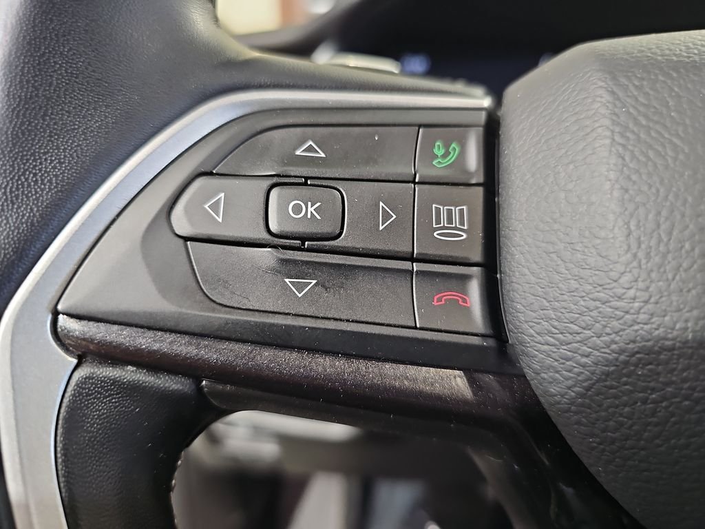 Used 2022 Jeep Grand Cherokee Altitude AWD/4WD image 20