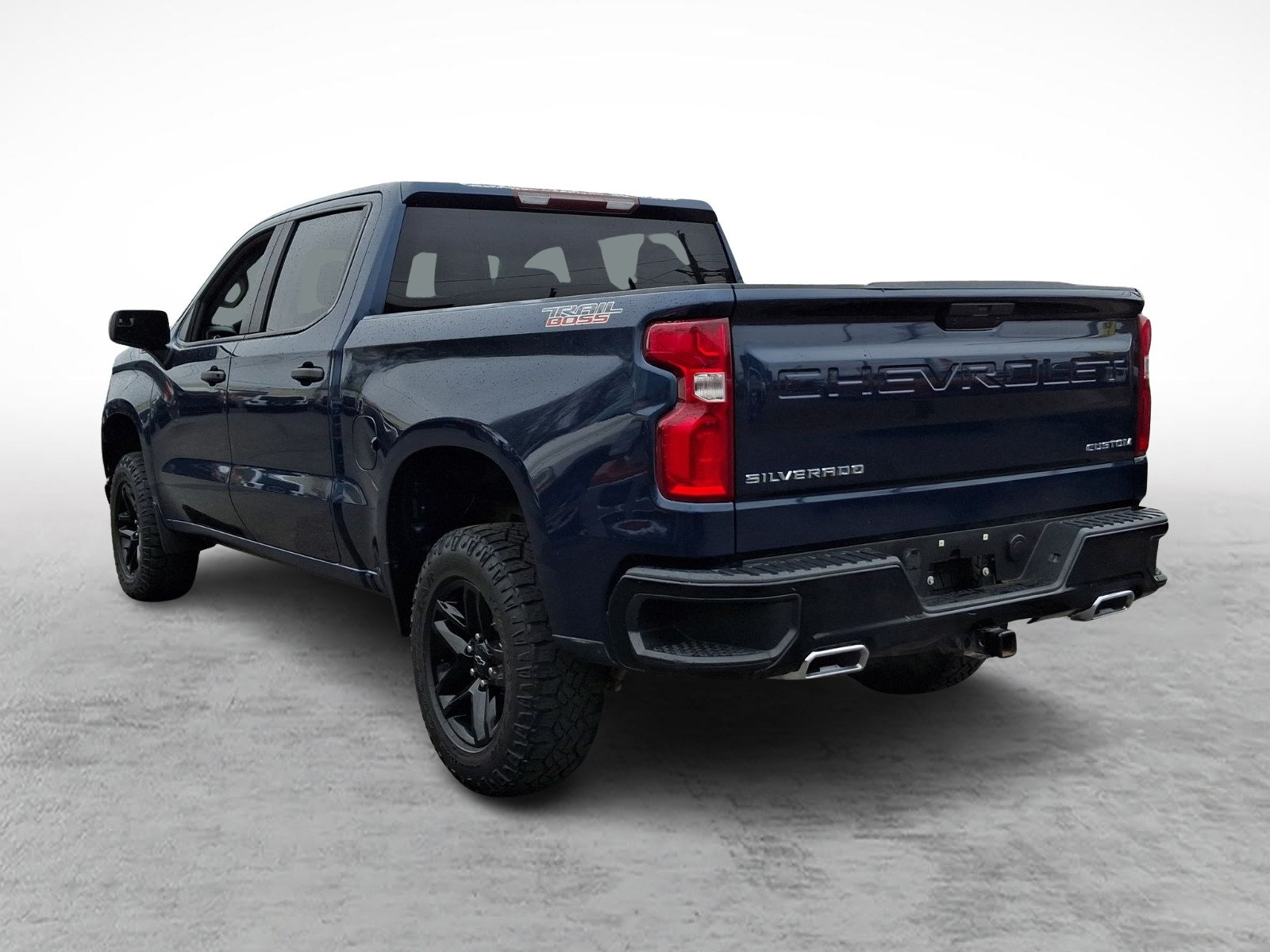 Used 2020 Chevrolet Silverado 1500 Custom Trail Boss w/ Custom Convenience Package AWD/4WD image 4