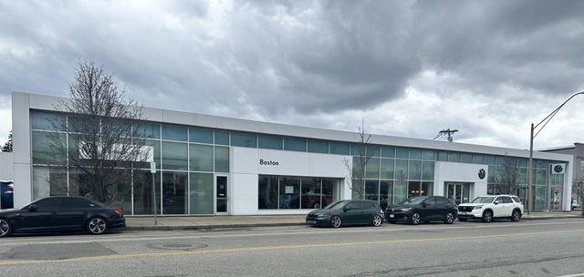 Used 2023 Tesla Model Y Long Range AWD/4WD image 5