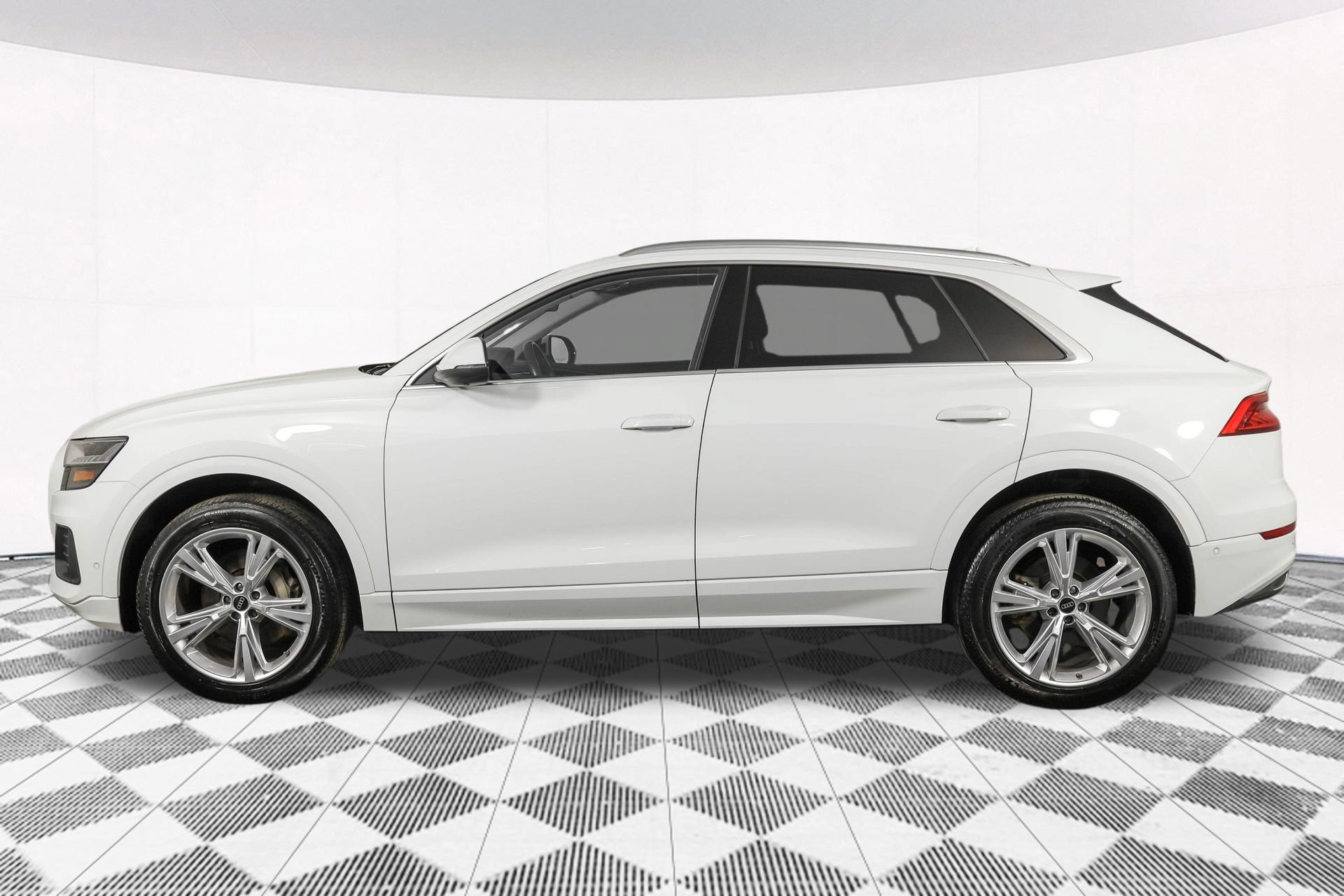 Used 2023 Audi Q8 Premium w/ Convenience Package AWD/4WD image 23
