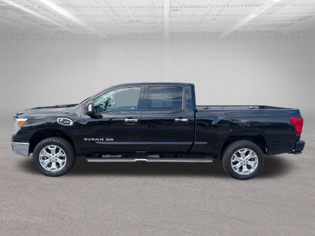 Used 2018 Nissan Titan SV w/ SV Convenience Package AWD/4WD image 3